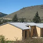 塞文山脉爱高尔酒庄假日公园 假日公园 梅吕埃