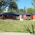 塞文山脉爱高尔酒庄假日公园 假日公园